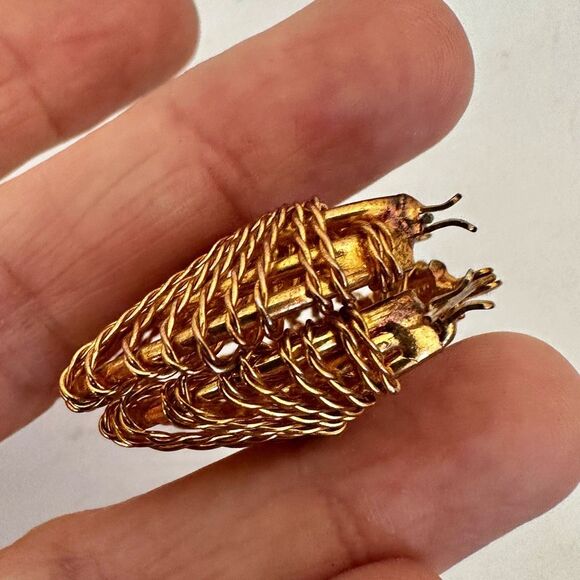 Gold tone wire hoop earrings - Picture 3 of 6